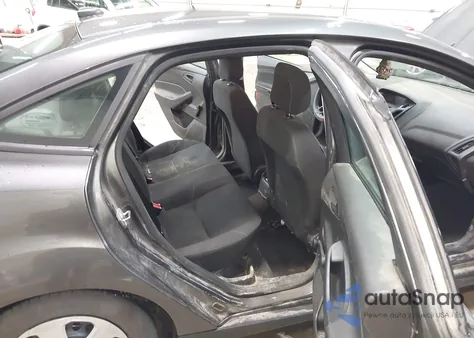 2016 Ford Focus S from USA, damaged, VIN 1FADP3E2XGL235755